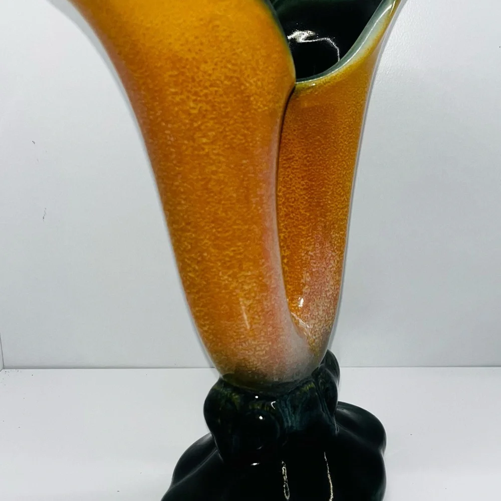 VTG‎ HULL ART POTTERY GOLD DOUBLE VASE 9”Tx8”W EUC
